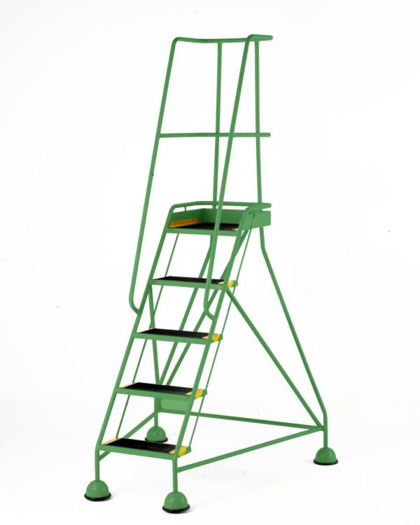 Benchmark 3 Step Aluminum Step Ladder, with High Handrail