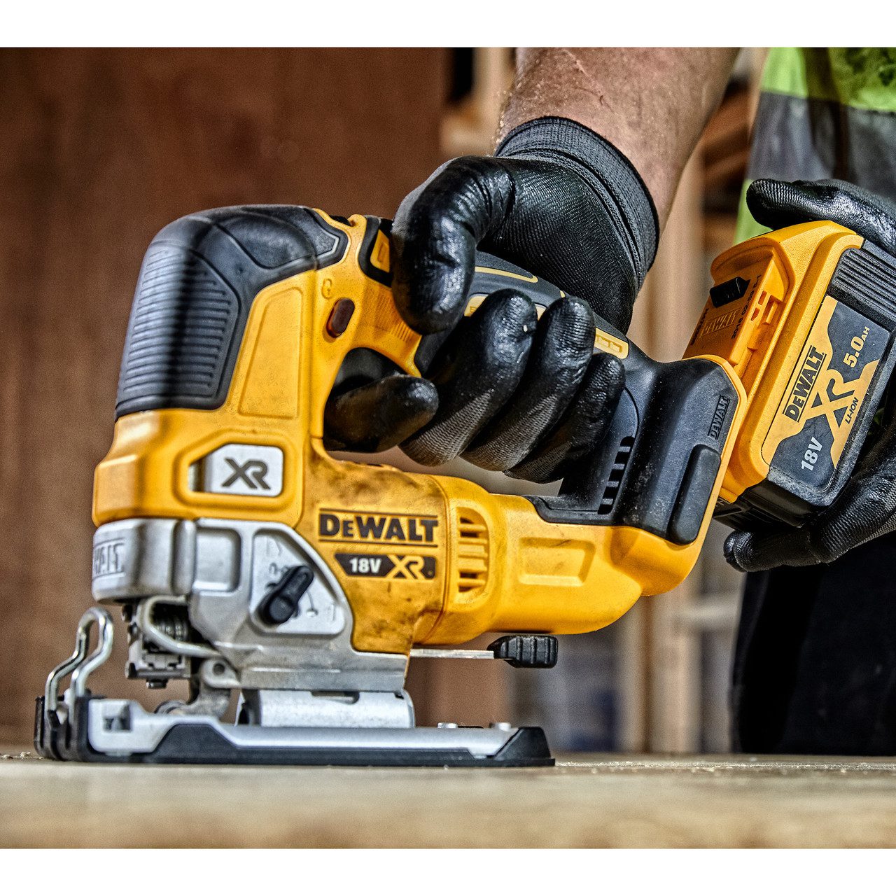 DeWalt DCS334N 18V XR Brushless Pendulum Jigsaw (Body Only) | Aldea Group